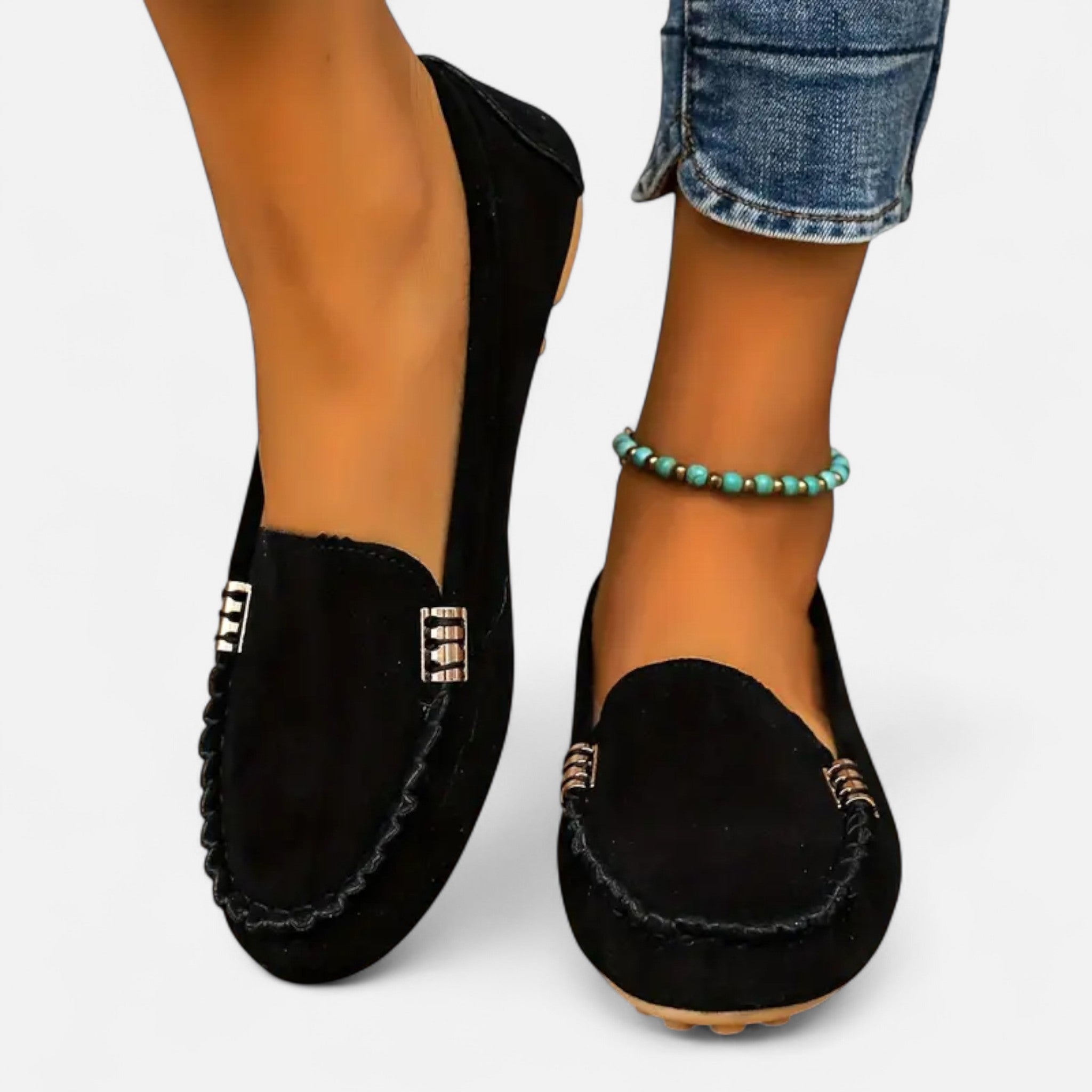 Valmonti | Damskie Mokasyny – Elegancja z Wytwornym Metalowym Dekorem