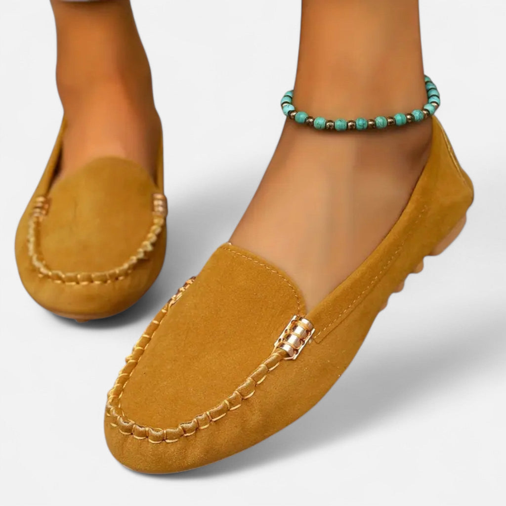 Valmonti | Damskie Mokasyny – Elegancja z Wytwornym Metalowym Dekorem